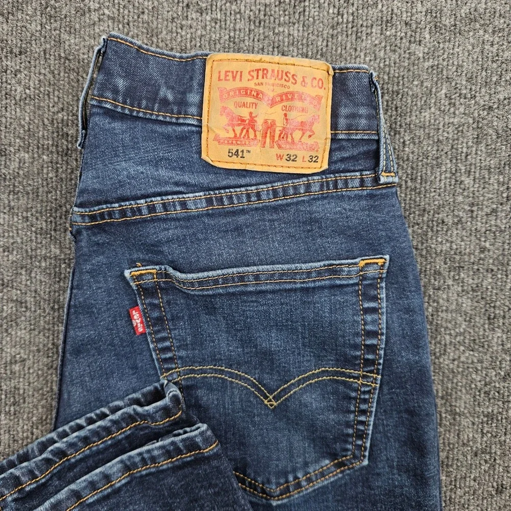 Levis 541 Jeans Men's 32x32 Athletic Taper Dark Wash Stretch Denim Casual